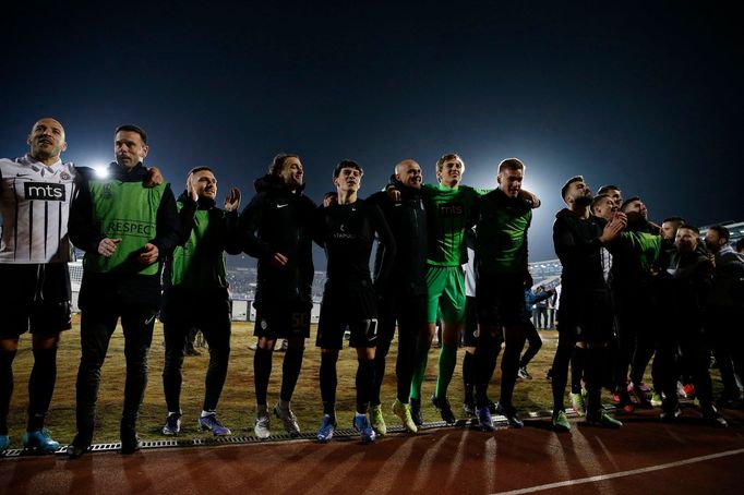 Fotbalisté Partizanu slaví postupu po odvetě 2. kola EKL Partizan - Sparta