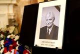 První polistopadový ministr zahraničí zemřel po těžké nemoci v sobotu ve věku 73 let.