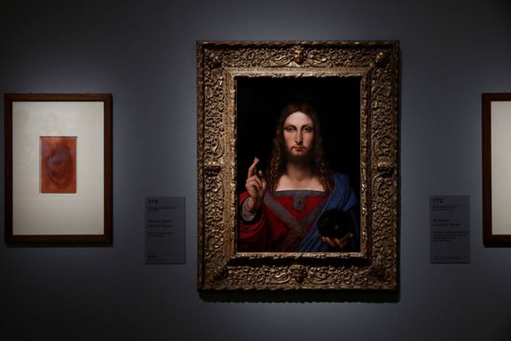 Obraz Salvator Mundi na výstavě zatím chybí, Louvre tak vystavuje jeho variaci z Leonardovy dílny.