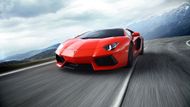 6. místo - Lamborghini Aventador
6,5 litru
Vidlicový dvanáctiválec bez přeplňování o objemu 6,5 litru, ten má pod kapotou Aventador. Dává výkon 515 kW a díky němu Aventador zrychlí z 0 na 100 km/h za 2,9 sekundy.