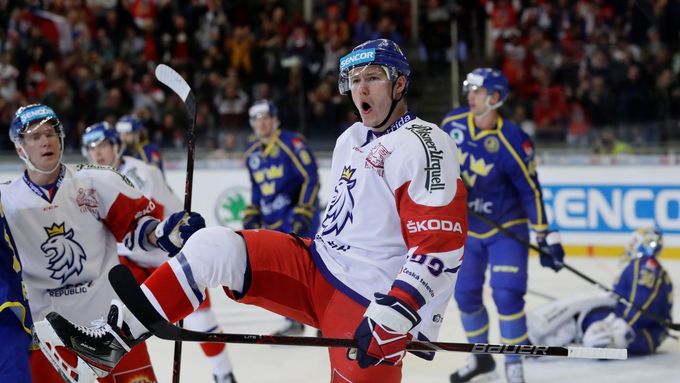 Český reprezentant Dmitrij Jaškin vládne střelcům v KHL.