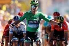 Slovensko se raduje, Sagan slaví na letošní Tour de France první etapové vítězství