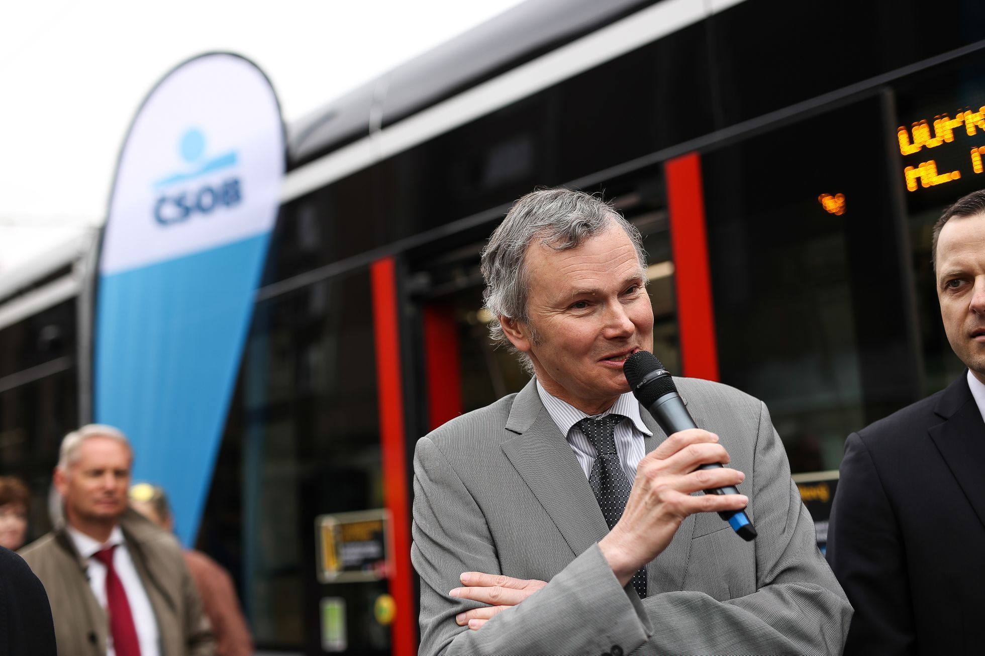 Zavedení bezkontaktní platby jízdného v pražských tram + otevření zrekonstruované tram tratě ve Vršovicích