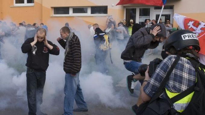Zásah policistů při demonstraci v Českých Budějovicích.