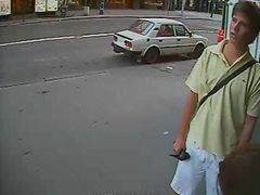 Vyšší z dvojice měří kolem 190 centimetrů.