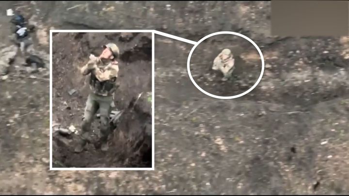 Video: Rus ukázal Ukrajincům výmluvné gesto. Spolubojovníci ho tvrdě potrestali