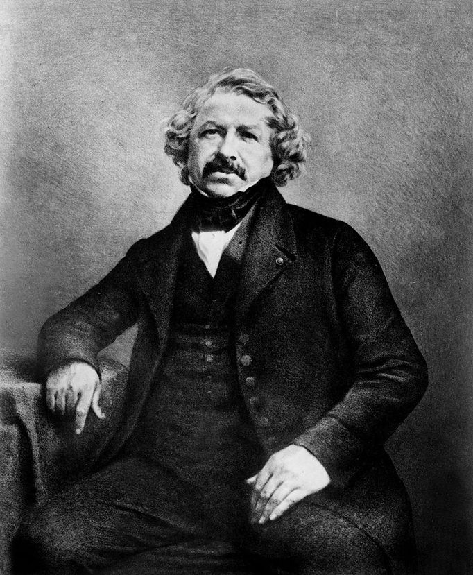 Louis Daguerre Image: 0167098104, License: Rights managed, Restrictions: Utilisation exclusivement editoriale. Droits additionnels requis pour utilisation commerciale ou promotionnelle, y compris couvertures de livres. RDA ne garantit pas les droits a l'image de la personne representee. L'image ne doit pas etre modifiee., Louis Daguerre (1787-1851), peintre, decorateur, inventeur du diorama et du daguerreotype (1837), co-inventeur de la photographie (1839) coll. BnF-Paris --- Louis Daguerre (1787-1851) french painter inventor of the diorama and theu daguerreotype (1837), co-inventor of photography (1839), Model Release: No or not aplicable, Credit line: Profimedia.cz, Rue des Archives