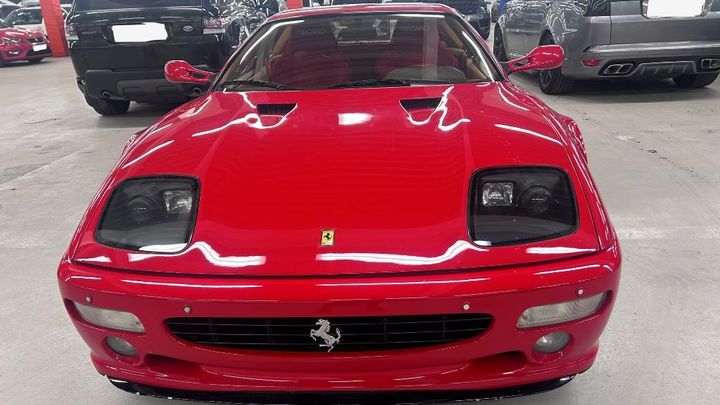 Nález po 29 letech. Londýnská policie našla Ferrari ukradené v roce 1995