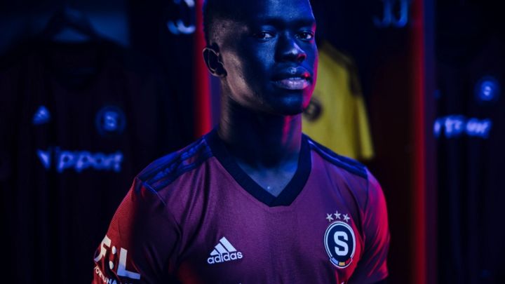 Zahrál si na MS v Kataru, teď míří na Letnou. Sparta získala reprezentanta Austrálie; Zdroj foto: AC Sparta Praha