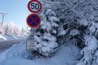 Na jihu Česka a na Vysočině má silně sněžit. Nejezděte bez zimní výbavy, varují řidiče meteorologové