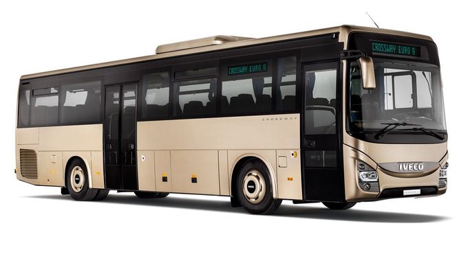 Autobus Crossway vyráběný ve Vysokém Mýtě má nový motor a pevnější skelet.