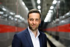 Nouzový plán ředitele dopravního podniku: Místo metra D tři nové tramvajové trati a vagony metra