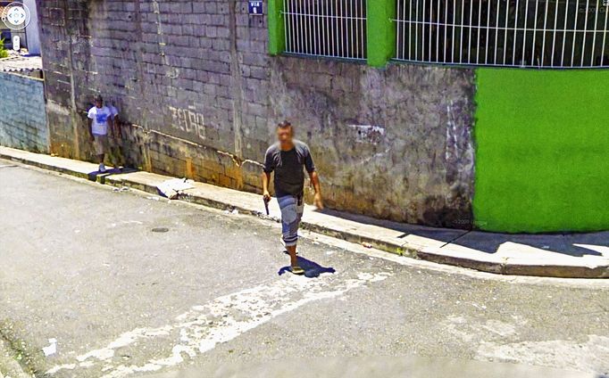 Reprofoto (výřez) z mapovací 3D služby Google Street View, kterou provozuje již 15 let americká společnost Google LLC.