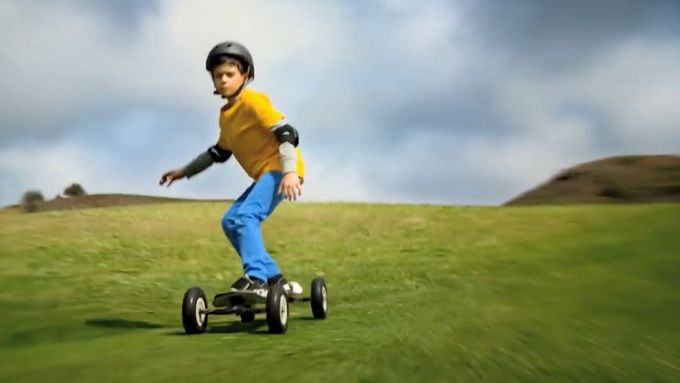 (Ne)pokutovaná reklama na Jupík - dítě na skateboardu