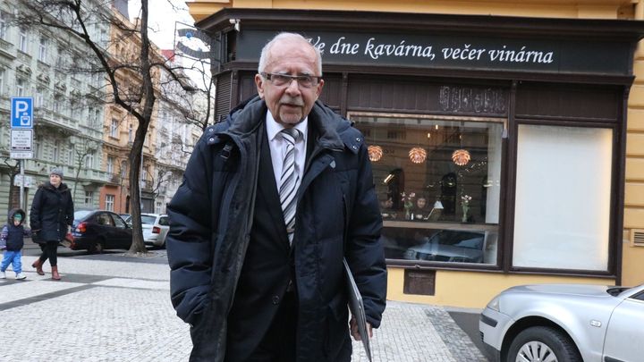 Ombudsman odstoupit nehodlá, odvolat ho nelze. Měl by se změnit zákon, říká právník; Zdroj foto: Radek Bartoníček