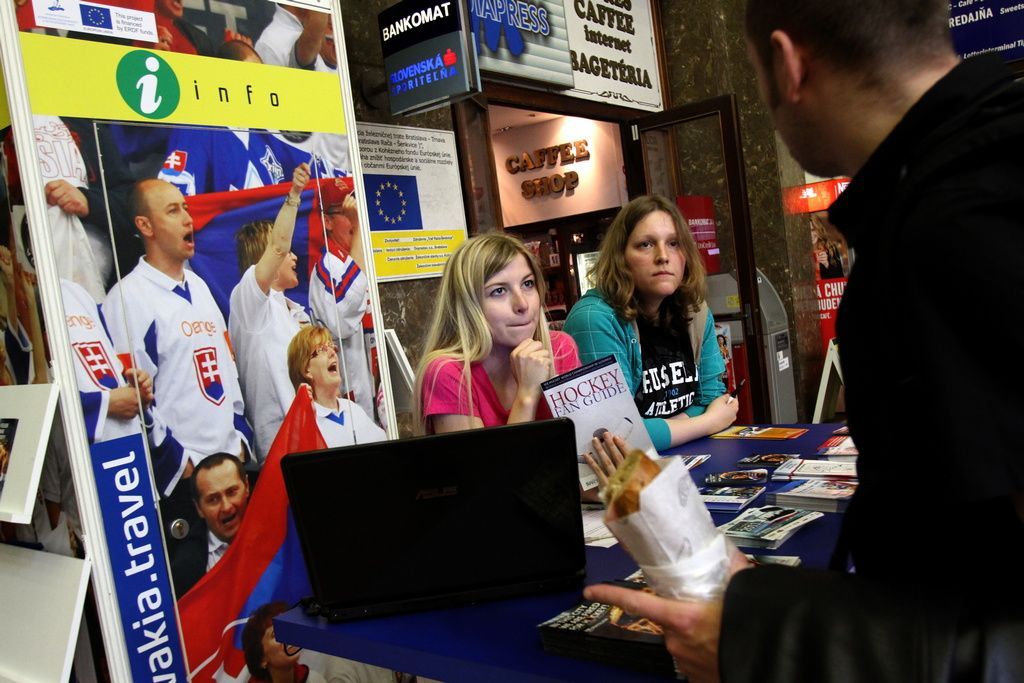 MS v hokeji 2011: přelepená Bratislava