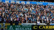 Fanoušci během zápasu týmů Querétaro a Atlas během zápasu mexické ligy