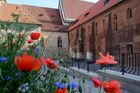 Anežka žije! Zahrada kláštera v centru Prahy nabídne v létě film, divadlo i sport