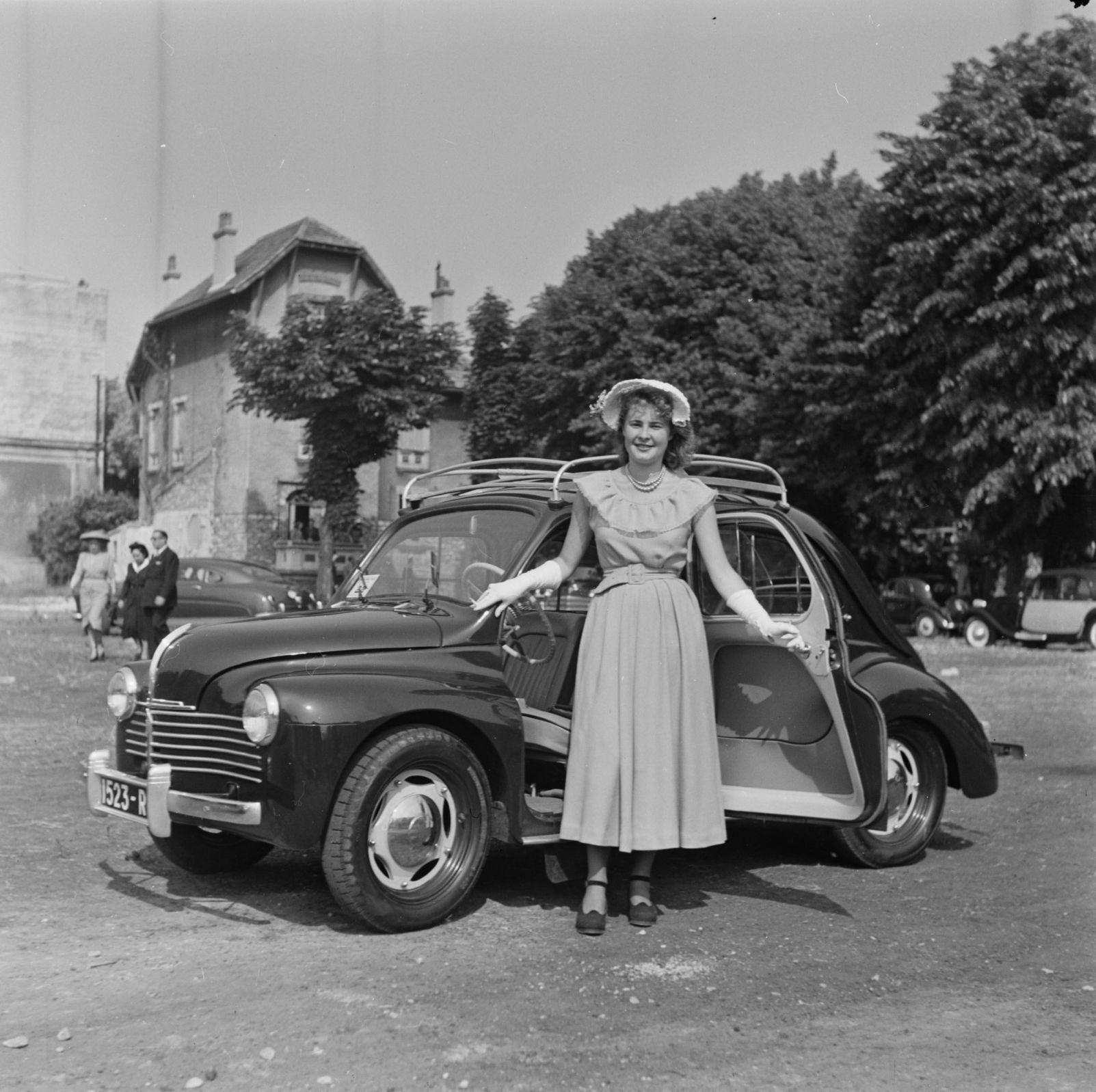 Renault 4CV