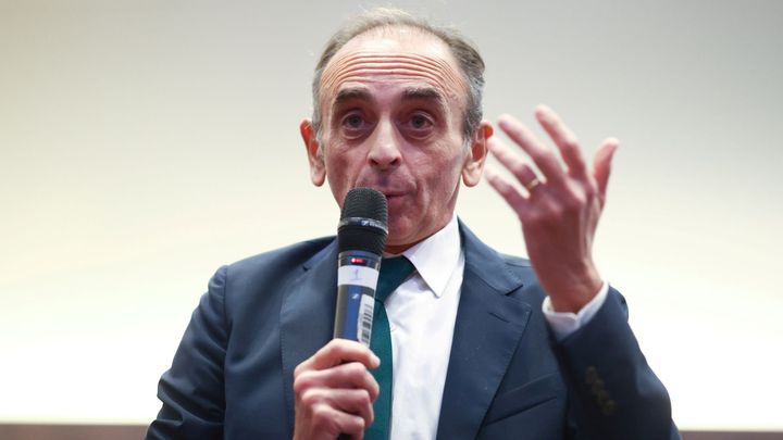 Kandidát na francouzského prezidenta Zemmour dostal pokutu za výroky o migrantech; Zdroj foto: Reuters