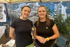 Ukrajinka z pražské polévkárny: Někteří Rusové se za nás vydávají kvůli dávkám