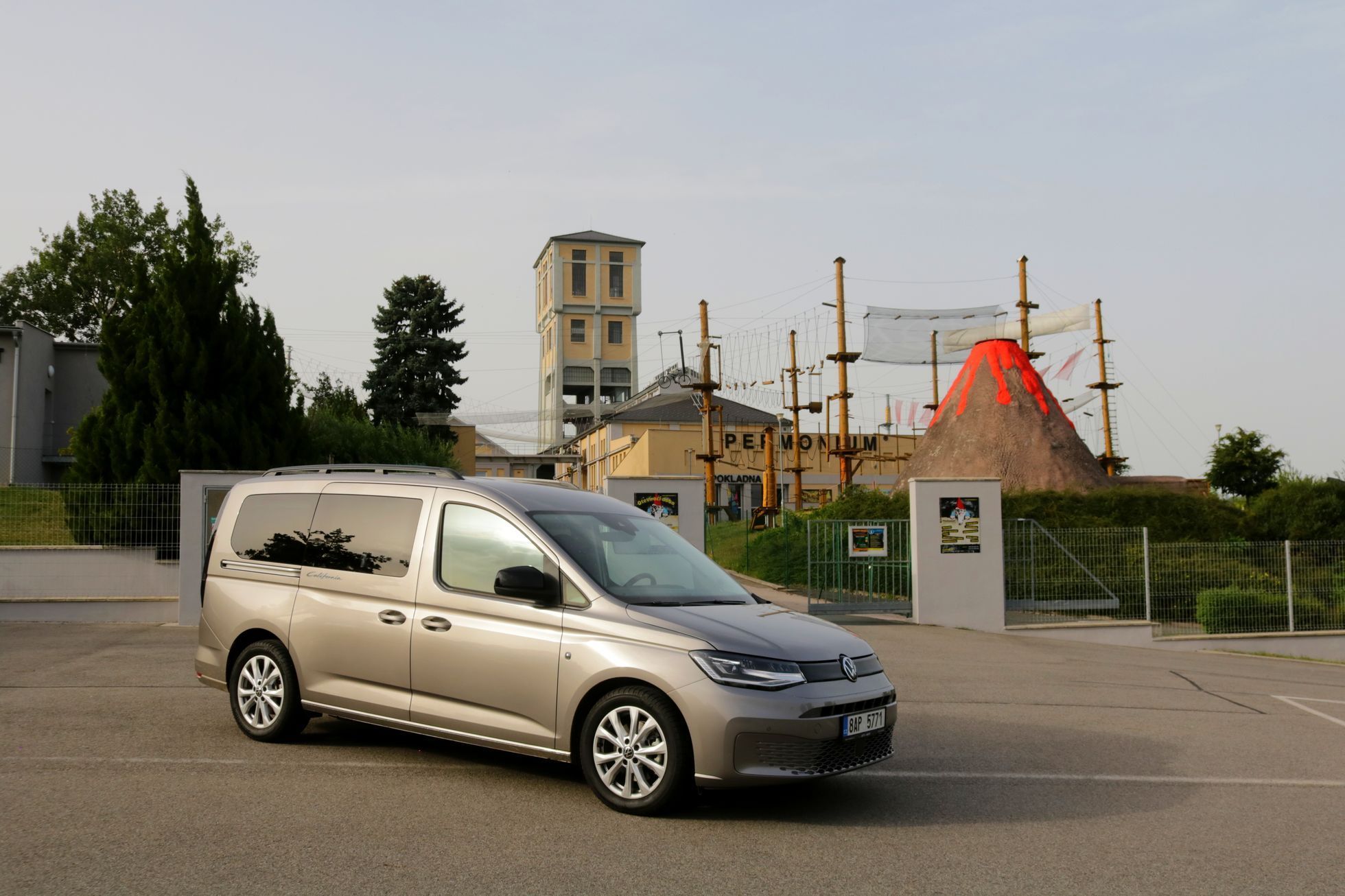 Volkswagen Caddy Maxi California