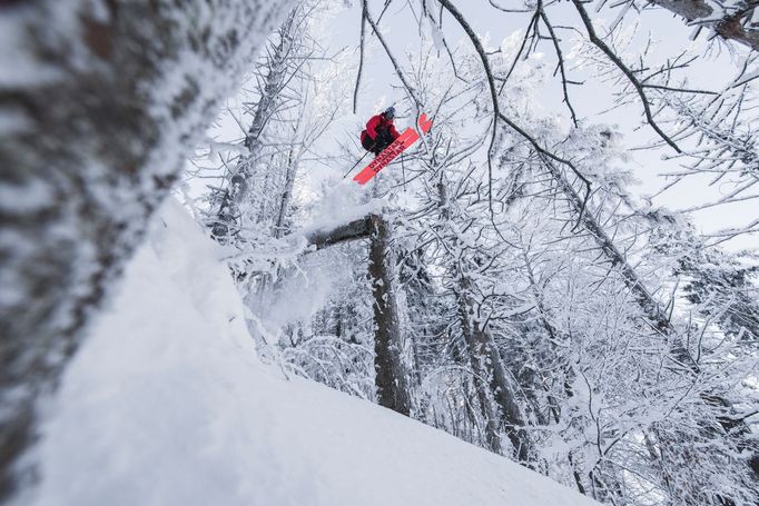 !!! Nevydávat opakovaně!!! Extrémní sporty na fotkách: To nejlepší z uplynulého roku od fotografů Red Bullu