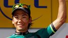 Japonský cyklista Jukira Araširo se raduje po čtvrté etapě Tour de France 2012, za kterou byl vyhlášen nejbojovnějšího jezdce.