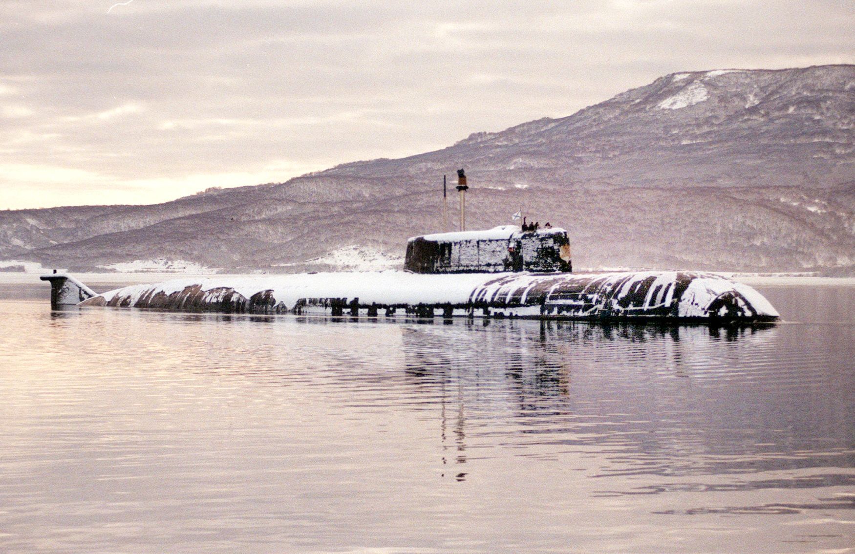 Jednorázové užití / Fotogalerie / Uplynulo 20 let od smrtící katastrofy jaderné ponorky Kursk / ČTK