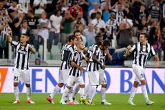 Juventus vykročil za obhajobou, trefil se i kouzelník Pirlo