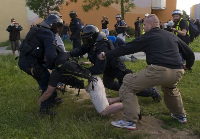 Zásah policie v Českých Budějovicích (6. 7.)