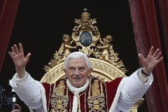 Zneužívání v církvi souvisí se sexuální revolucí, napsal bývalý papež Benedikt