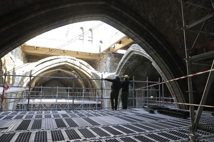 Rekonstrukce Notre Dame v Paříži dva roky po požáru, duben 2021