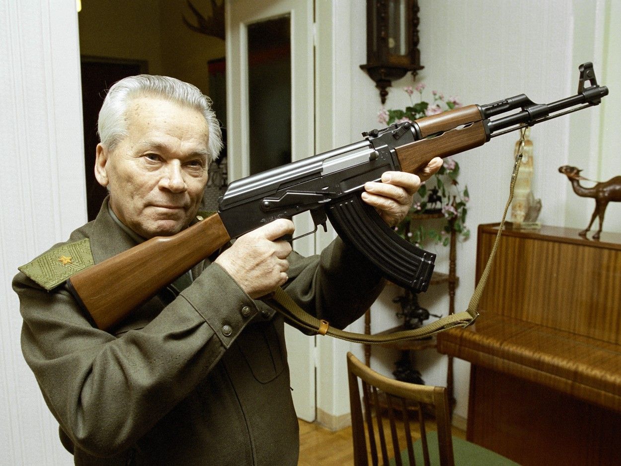 Jednorázové užití / Fotogalerie / 100. Let od vynálezce legendární útočné pušky AK-47 Michaila Kalašnikova / Profimedia