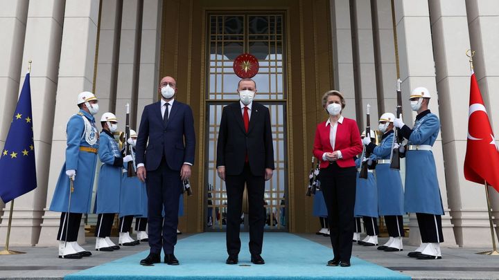 Lídři EU slíbili Erdoganovi posílení spolupráce, chtějí dodržování lidských práv