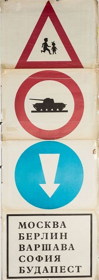Nepoužívat / Jednorázové užití / Fotogalerie / Plakáty a nápisy ze srpna 1968 / Paměť národa / 3