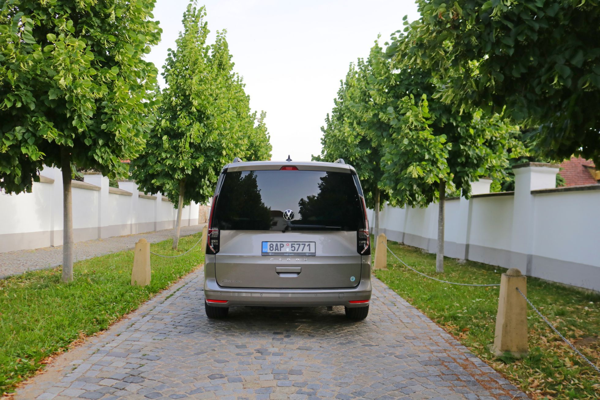 Volkswagen Caddy Maxi California