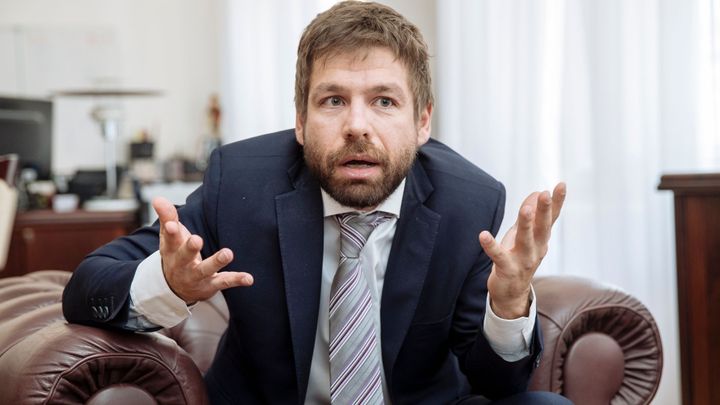 Exministr spravedlnosti Pelikán porušil Nikulinova práva při jeho vydávání do USA