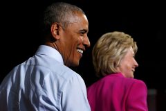 Věřím v Hillary, pomozte ji zvolit. Obama s vervou podpořil Clintonovou v boji o Bílý dům