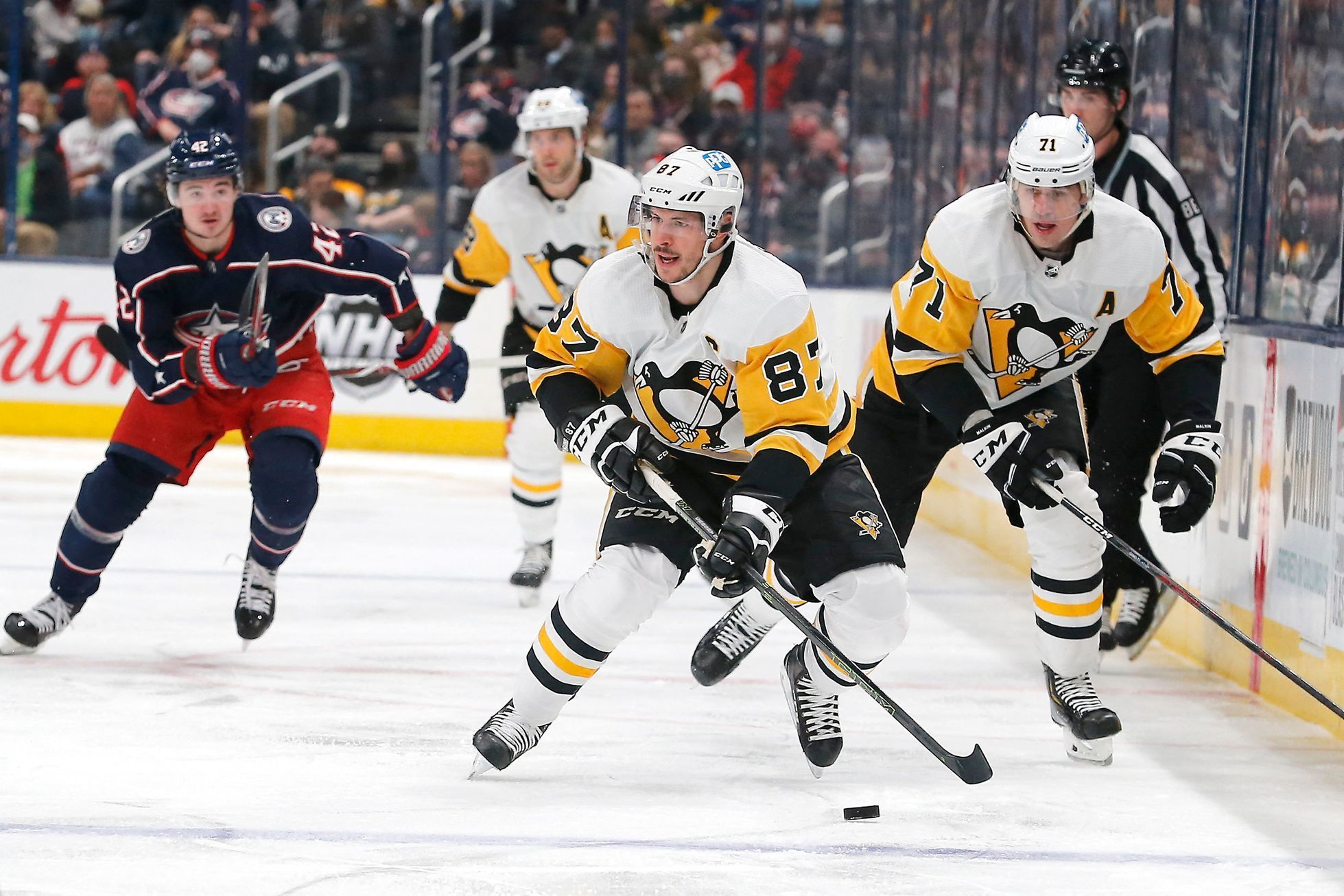 NHL 2021/22, Columbus - Pittsburgh: Sidney Crosby - Aktuálně.cz