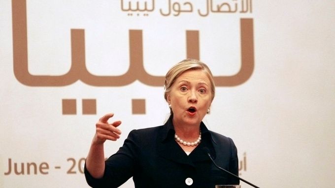 Hillary Clintonová popřela z Abú Zábí, že usiluje o post prezidenta Světové banky