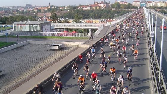 Prague belongs to bicycles. For a day