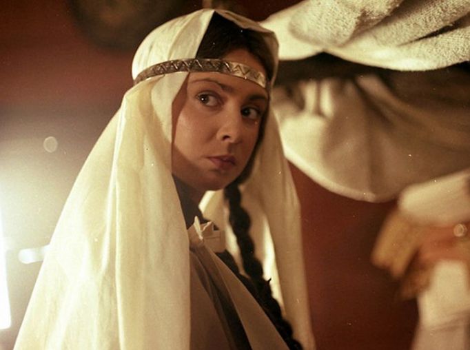 Ilona Svobodová jako Božena ve filmu Oldřich a Božena.