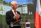 Van Rompuy uvedl, že Česká republika v současné době nesplňuje všechna kritéria pro vstup do eurozóny.