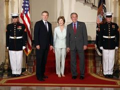 Tony Blair na návštěvě Bushových v Bílém domě
