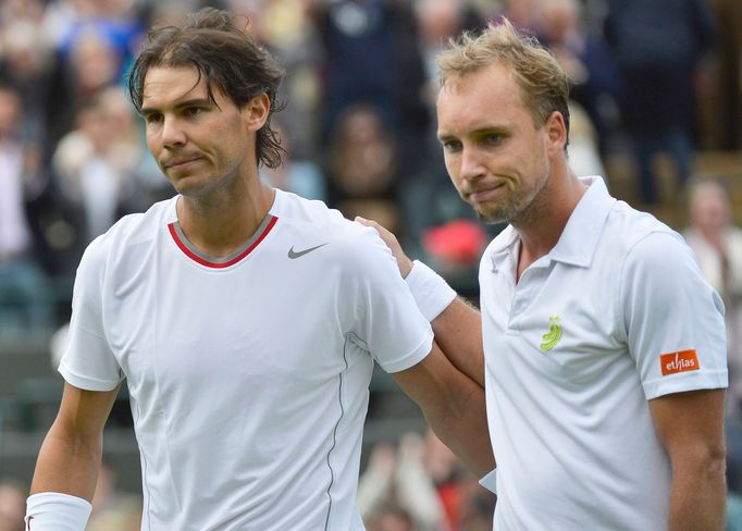 Rafael Nadal a Steve Darcis ve Wimbledonu