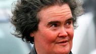 Britská slavice Susan Boyle na procházce