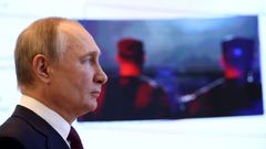 Ruský prezident Vladimir Putin na výstavě v Moskvě.