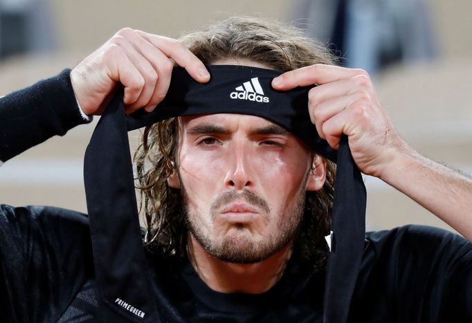 Tennis - French Open - Roland Garros, Paris, France - October 9, 2020  Greece's Stefanos Tsitsipas during  his semi final match against Serbia's Novak Djokovic REUTERS/Ch