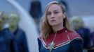 Brie Larson jako Captain Marvel.